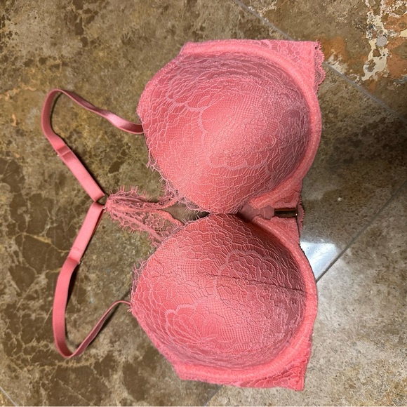 Victorias Secret Front Close Lined Demi Lace Bra - Picture 3 of 6